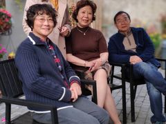 -小草屋轰趴馆别墅派对新场团建家庭聚会