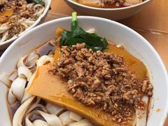 -洪记凉米线(新兴路店)