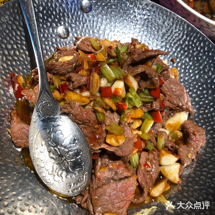 这家店的干锅牛肉做的就是好吃！