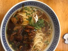 -沪西老弄堂面馆(定西路店)