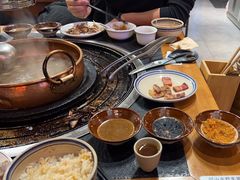 -阿山卓·野生菌火锅·纳西火塘烤肉