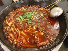 -鸿顺老铁锅美蛙鱼府(解放碑店)