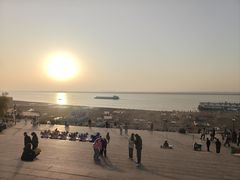 -巴陵广场