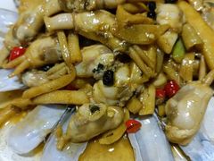 -何乡别院·中式农庄(姑婆山大道店)