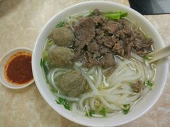 牛肉加牛丸粿条-华威达牛庄(黄埔大道西店)