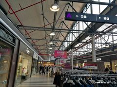 -TIMES CITY OUTLETS 时代·城市·奥特莱斯(上海国际时尚中心店)