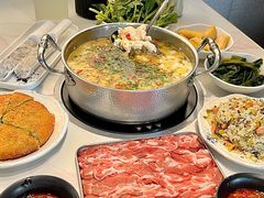-德林酸菜鱼火锅(南丹店)