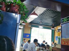大堂-内蒙焖面大盆骨餐馆(山大路店)