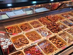 -绝味鸭脖(龙阳路生活广场店)