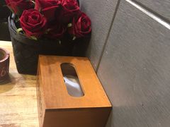 -愉肴麻辣香锅(中山路店)