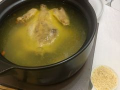 竹荪石耳土鸡汤-徽镇小厨·经典徽菜(马连道店)