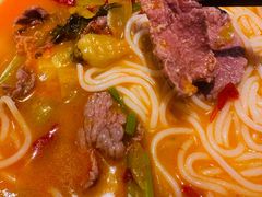-粉小主·贵州酸汤牛肉粉(南京仙林金鹰店)
