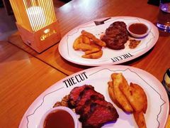 -THE CUT Rooftop顶楼牛排餐吧(环贸iapm店)