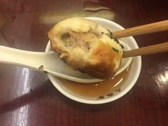 特色生煎-三两春(浦三路店)