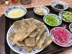 老北京炸灌肠-门框胡同百年卤煮(新街口店)