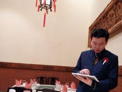 -梅龙镇酒家(南京西路总店)