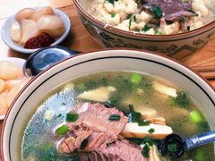 羊肉泡馍-李家特色小炒泡馍