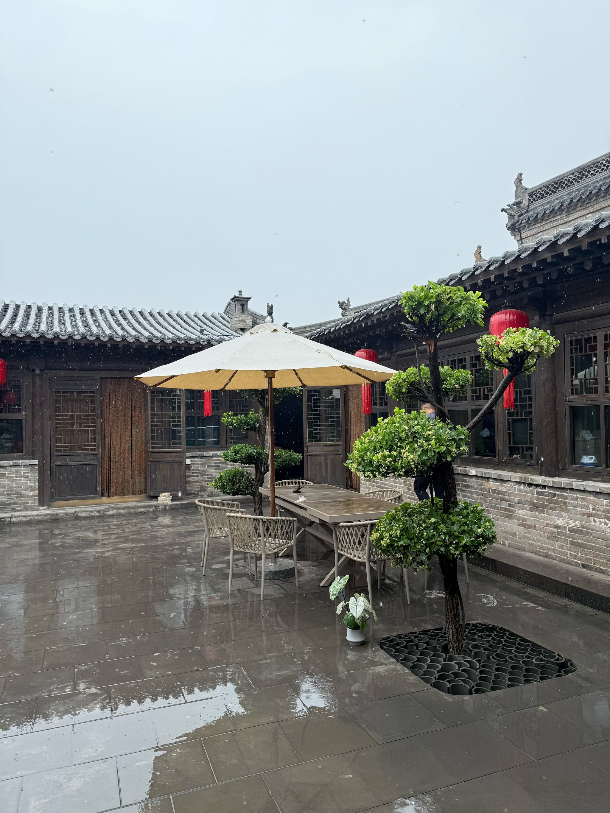 大同宴请外地来的朋友特别有面的四合院