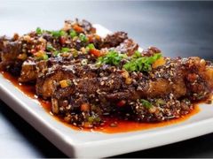 酥排骨-华馨园北京烤鸭