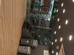 -全家便利店(虹桥路四店)