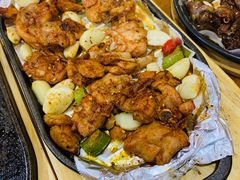 -老东镇啤酒屋海鲜加工·蒸汽海鲜·海鲜烧烤(台东店)