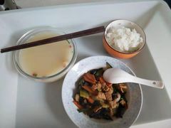 -爱的果实月嫂育婴师(世纪东方店)