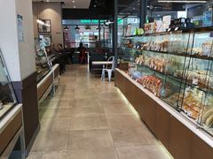 面包甜点陈列柜-巴黎贝甜(周浦海印店)