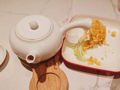 -广府汤语·靓汤·早茶·小粤菜(仁恒梦店)