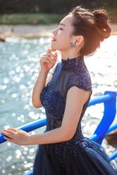 -现代经典婚纱摄影