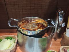 牛油红锅-独食火锅·半米屋台(直营总店)