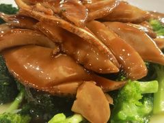 鲍鱼片西兰花-渔家大院·地道威海菜(石岛店)