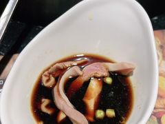 -洪氏嗨捞·广东猪肚鸡·椰子鸡火锅(西咸万象城店)