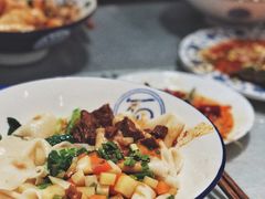 酸汤臊子面-大嘻咹biangbiang面(历史博物馆店)