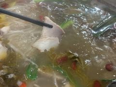 -冒牌富源酸菜猪脚火锅(沐春园店)
