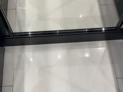 -JIMMY CHOO(海港城精品店)