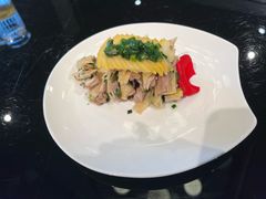 -HOMES上海本帮菜(襄阳公园店)