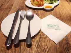 -玛格萝妮(汇智国际商业中心店)