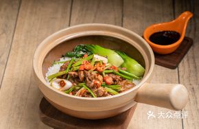Thursday Stir-fried Beef with Rice in Clay Pot