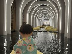 -涨巢·潮玩水疗局