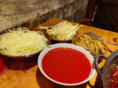 -周小明火锅(黑金冠社区店)