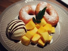芒果甜甜圈扮雪糕-周沫西餐(漫广场店)