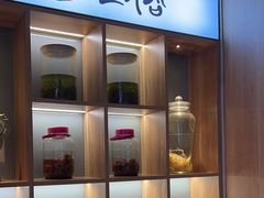-草家酱蟹炭火烤肉店(珲春南路二店)