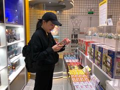 -泡泡玛特POPMART(上海环球港店)