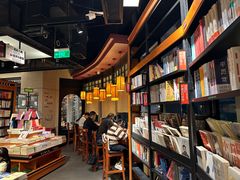 -西西弗书店&矢量咖啡(来福士广场店)