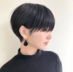 -AYO SALON