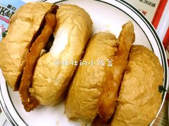 特色猪扒包-华星冰室(湾仔店)