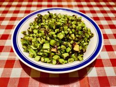 橄菜肉末四季豆-鑫小城故事·藕汤·家常菜(台北一路总店)