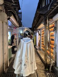 -一揽芳华汉服旗袍体验馆(拙政园店)