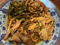 -黑白电视长沙小吃(美林M·LIVE天地东座店)