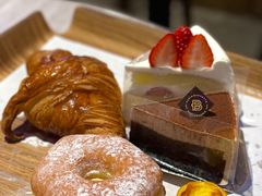 -巴黎贝甜(大宁国际商业广场店)